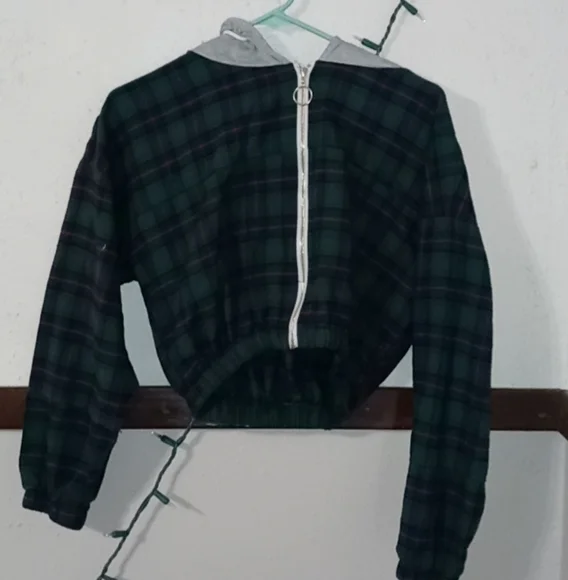 Flannel zip up crop top - Picture 1 of 3